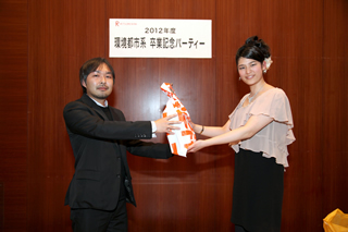 thumb_sotsugyou_party (53).jpg